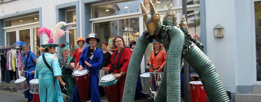 Der Stelzen-Drache von Corpus Titanium in Aktion.